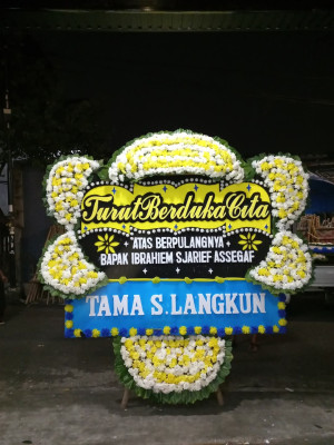 Papan Bunga Duka di Sendangmulyo